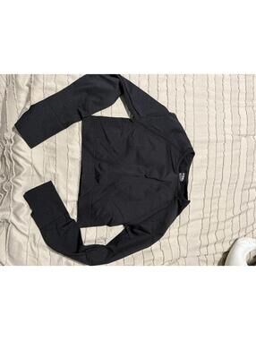 Black Long Sleeve Athletic Shirt Medium